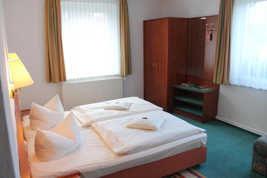 Garni-Hotel Alt Wernigeroeder Hof Wernigerode Room photo