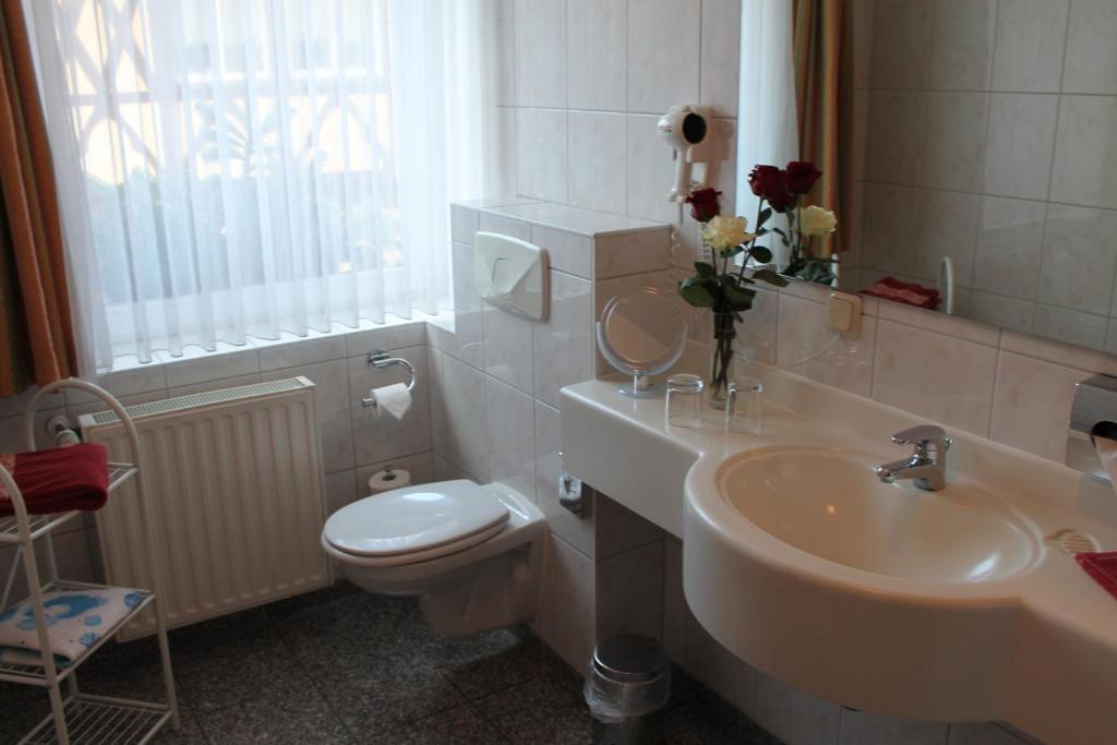 Garni-Hotel Alt Wernigeroeder Hof Wernigerode Room photo